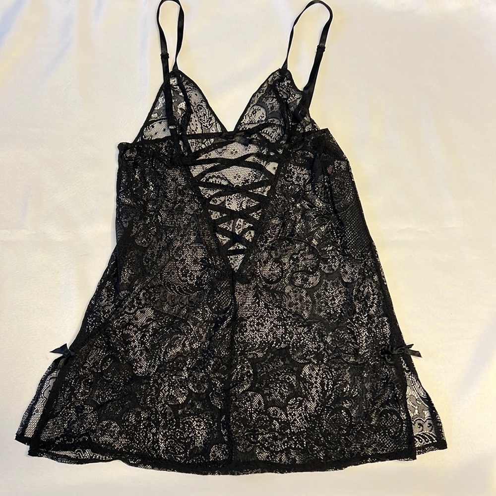 Victoria's Secret black lace chemise ribbon lace up slits and bows size small
